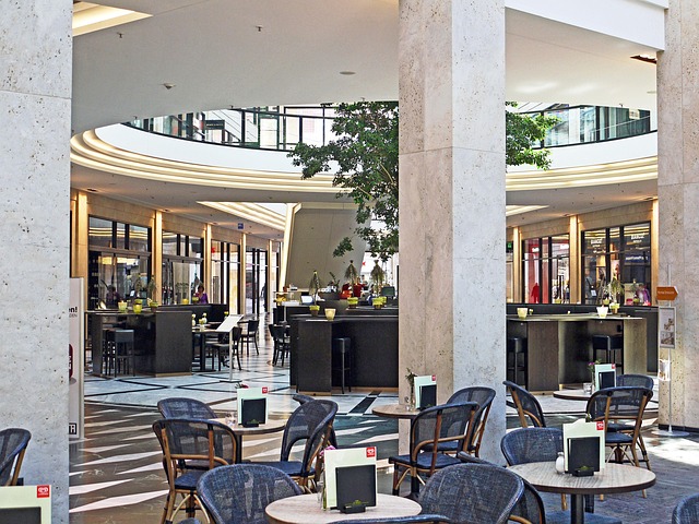 Mall Commercial